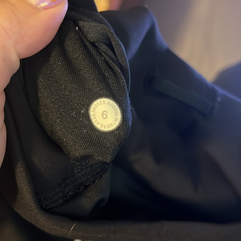 lululemon high waist wunder biker shorts - Picture 4 of 4